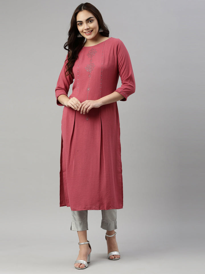 Neerus Pink rayon straight kurti - detail view 3
