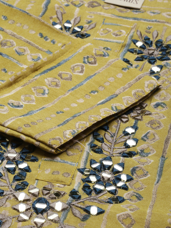 Neerus Green georgette solid kurti - detail view 4