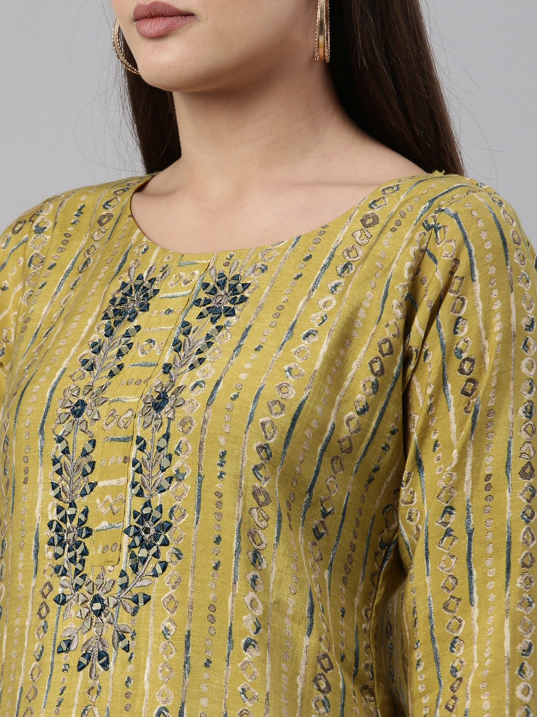 Neerus Green georgette solid kurti - detail view 5