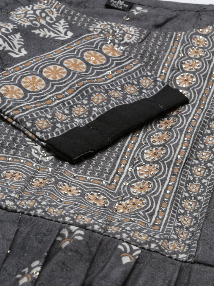 Neerus Grey modal printed kurti - detail view 4