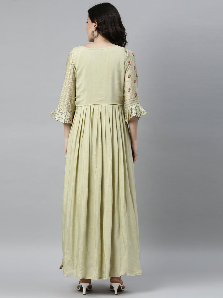 Neerus Green modal printed kurti - detail view 1