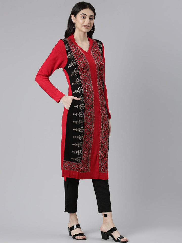 Neerus Multi cotton printed straight kurta - back view