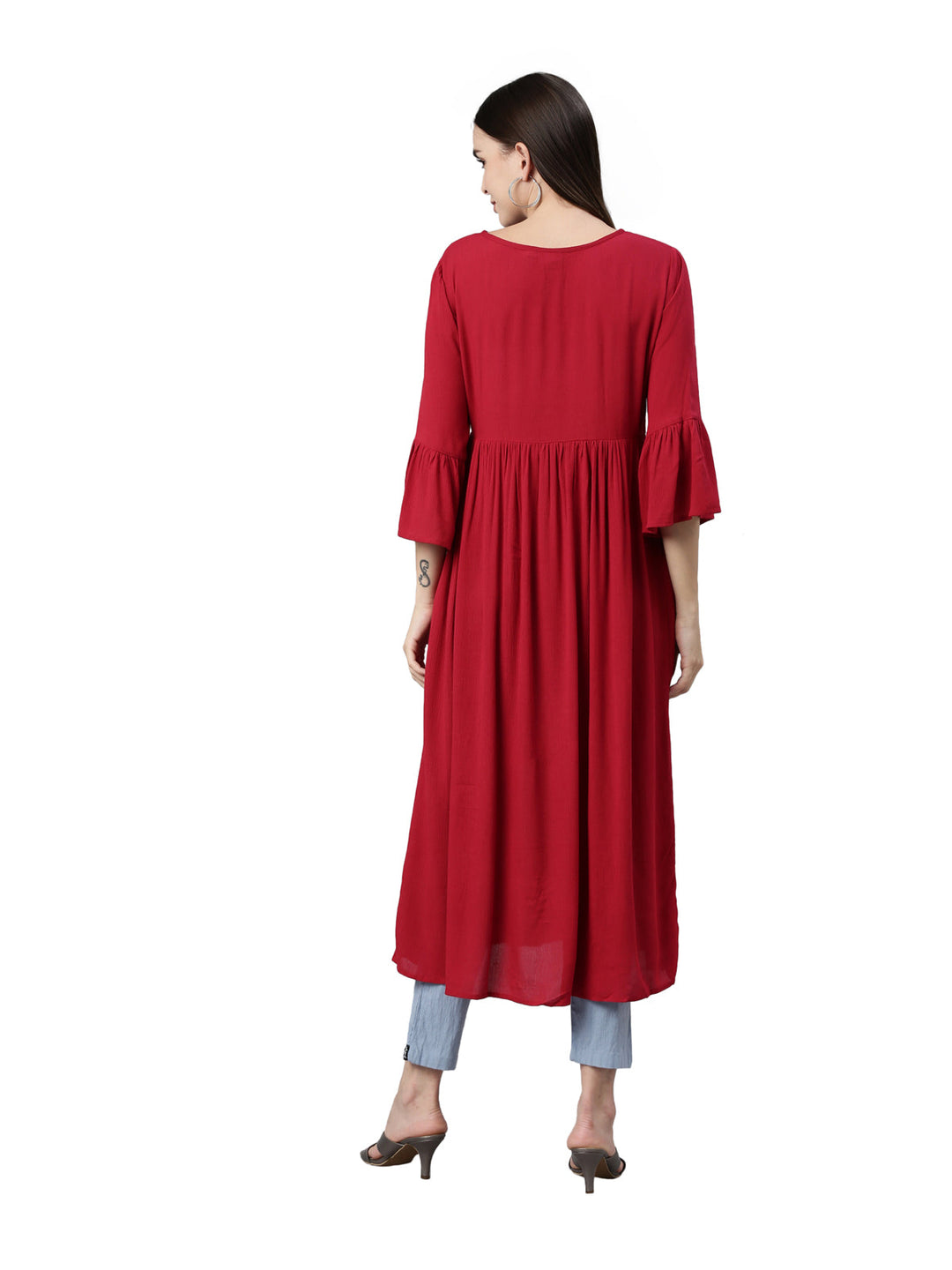 Neerus Maroon rayon solid kurta - detail view 2
