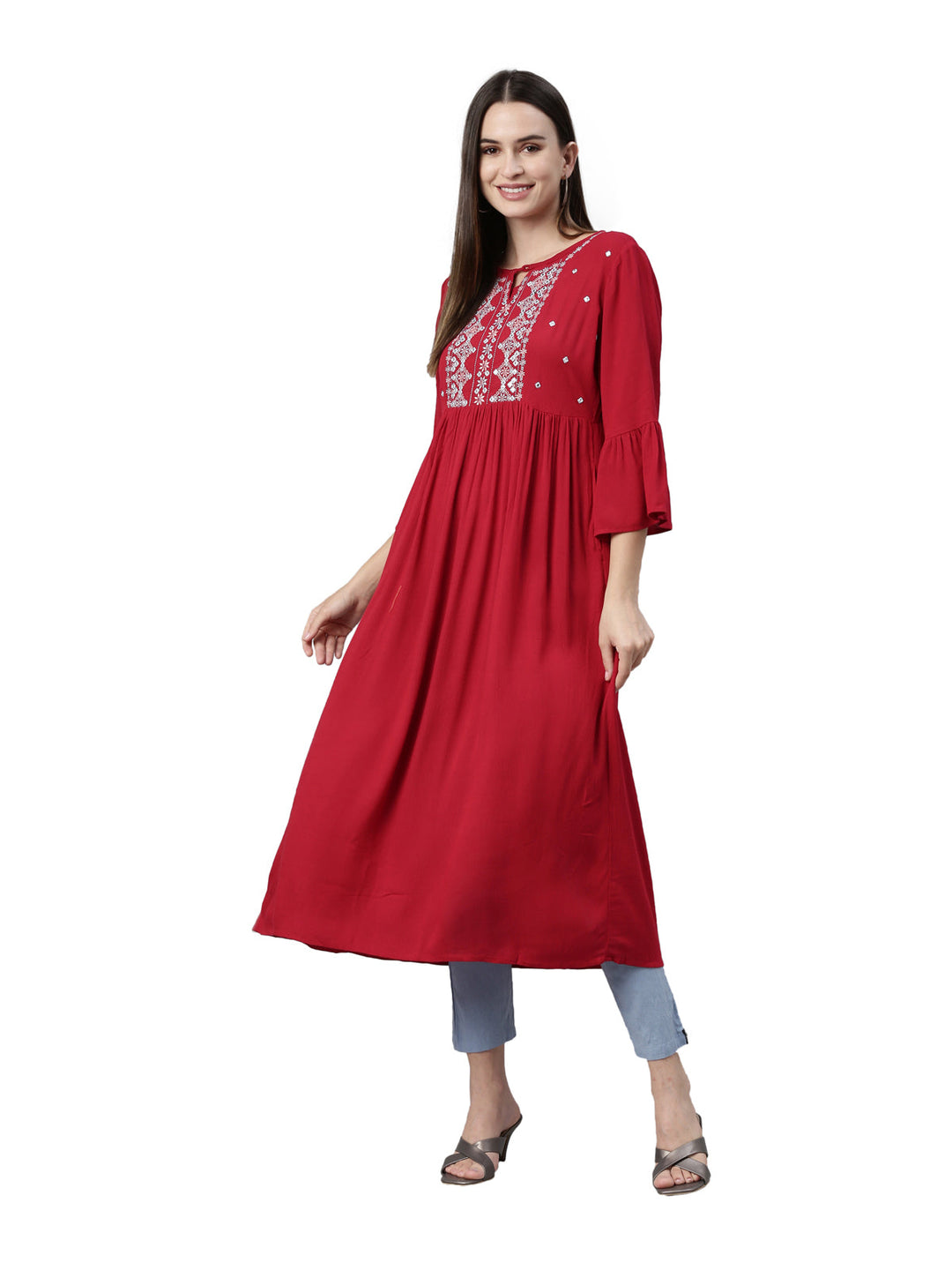 Neerus Maroon rayon solid kurta - detail view 3
