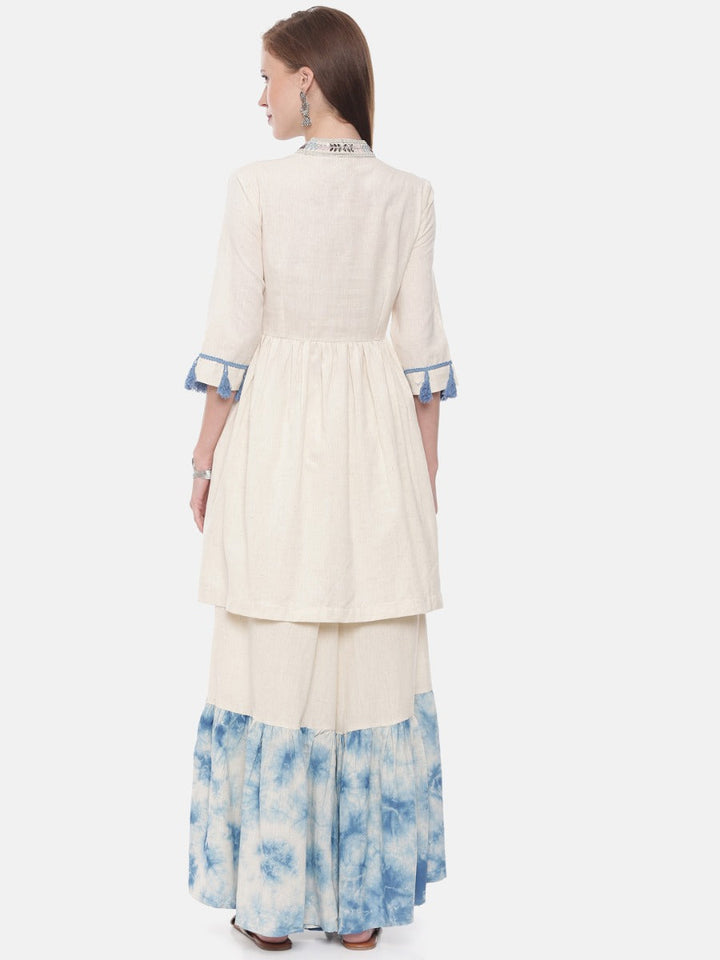 Neerus White embellished flared kurta - detail view 2
