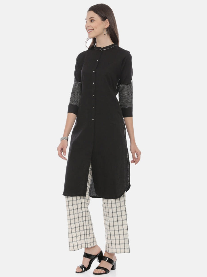 Neerus Black cotton zari kurta set with palazzo - side view