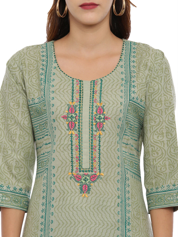 Neerus Green cotton printed kurta set with churidar and dupatta - back view