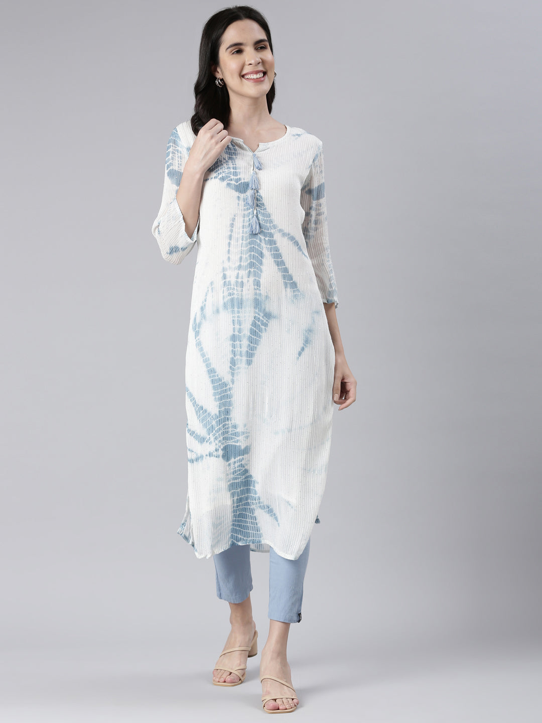 Neerus Blue cotton printed straight kurta - detail view 2