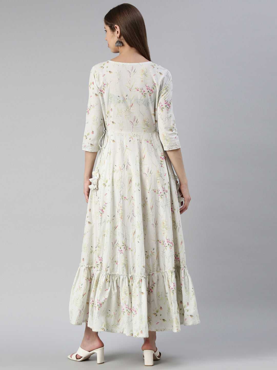 Neerus White printed maxi dress - detail view 1