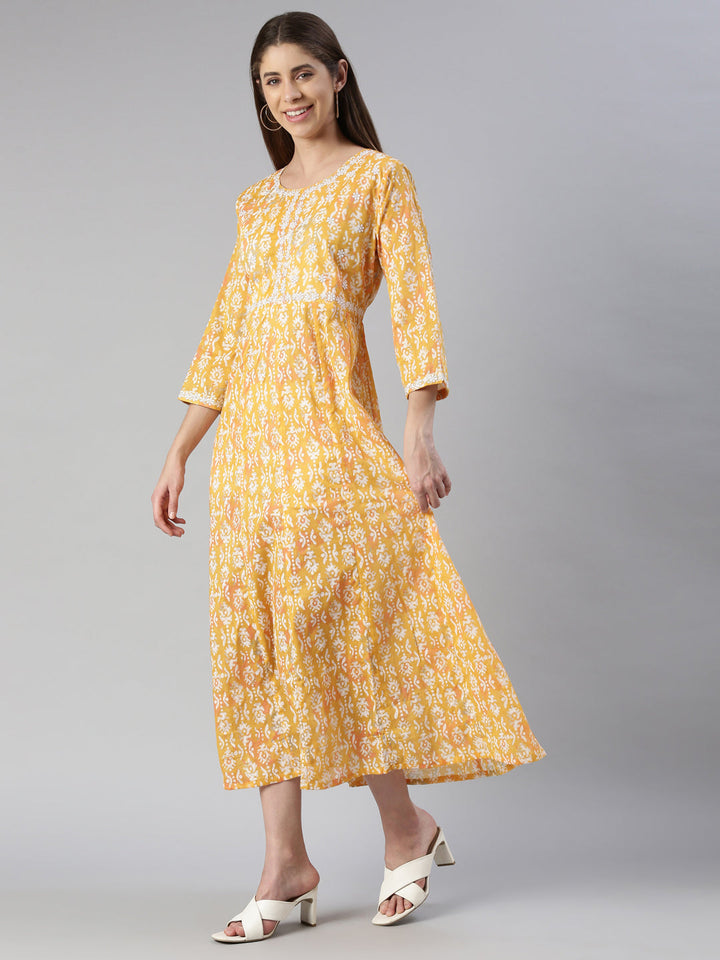 Neerus Yellow printed maxi dress - back view