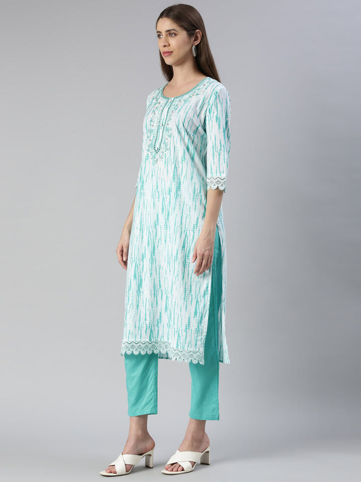 Neerus Green solid straight kurta set with trouser and dupatta - back view