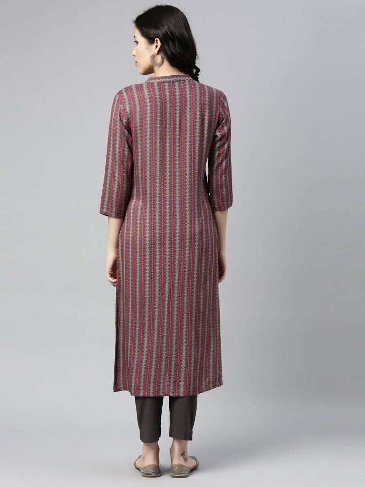 Neerus Pink cotton printed kurti - side view
