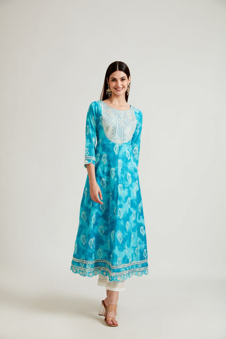 Neerus Blue cotton printed suit set - detail view 2