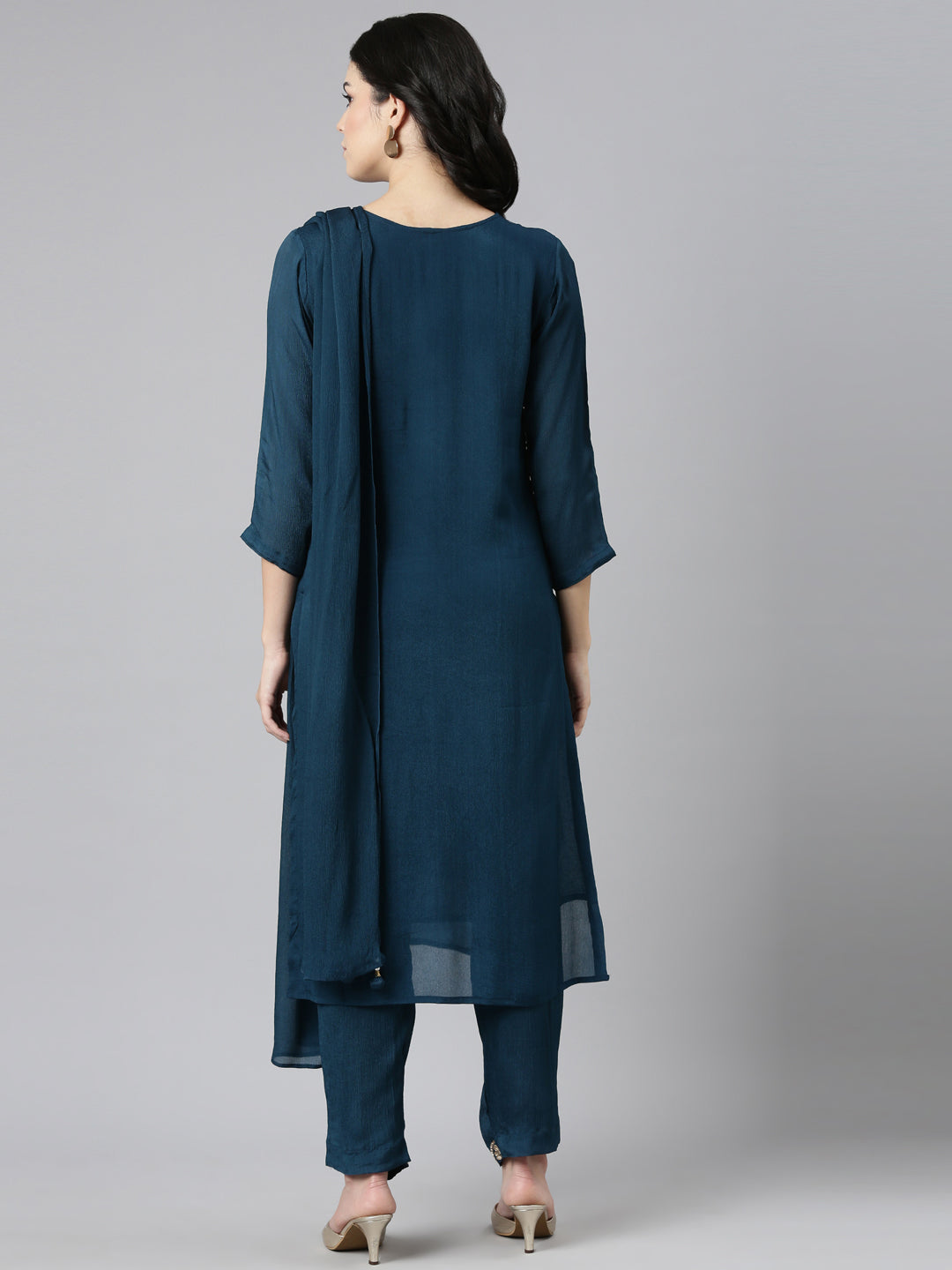Neerus Green chiffon embroidered kurta set - side view