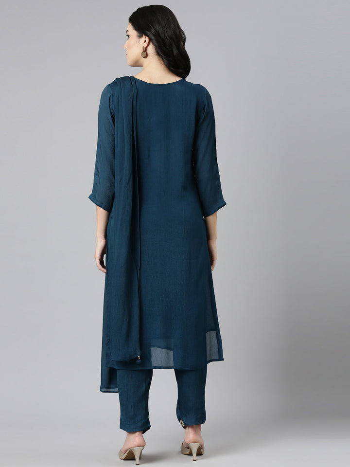 Neerus Green chiffon embroidered kurta set - side view
