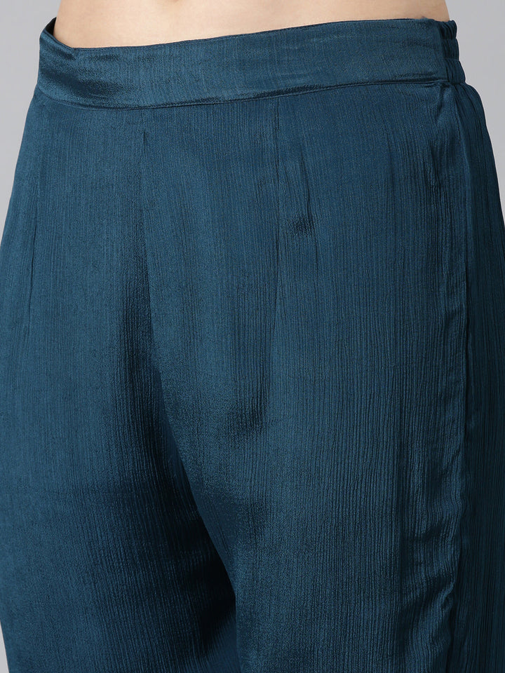 Neerus Green chiffon embroidered kurta set - detail view 3
