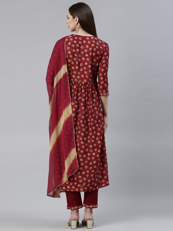 Neerus Pink printed kurta set with trouser and dupatta - side view
