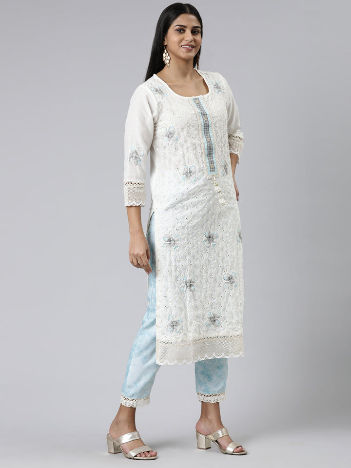 Neerus White Chanderi Cotton Embroidered Kurta Set - back view