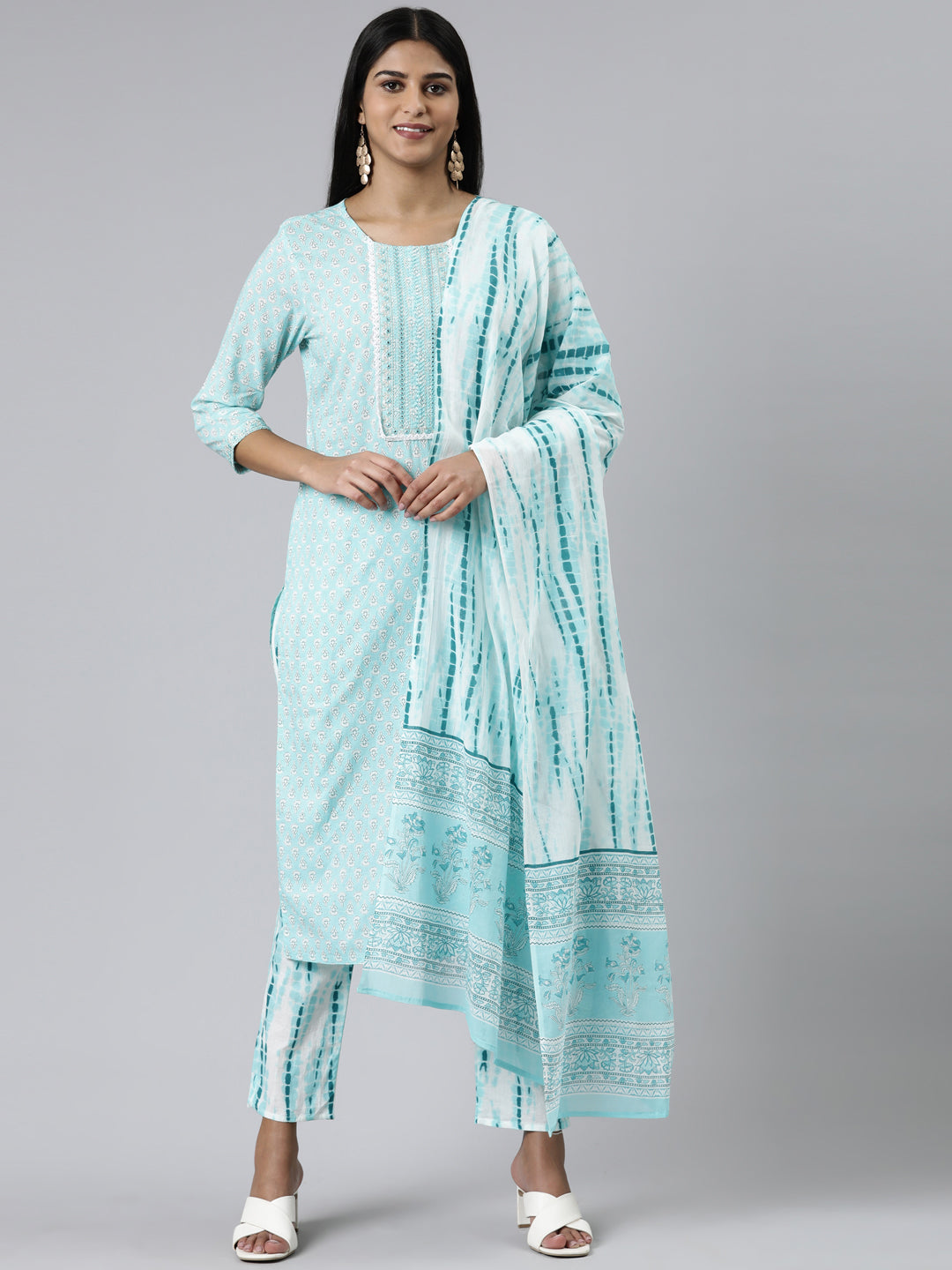 Neerus Green cotton printed kurta set with trouser and dupatta - front view
