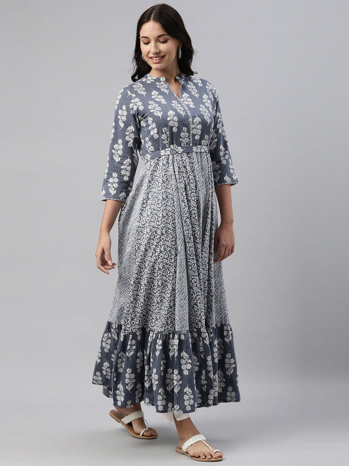 Neerus Grey cotton solid kurti - detail view 2