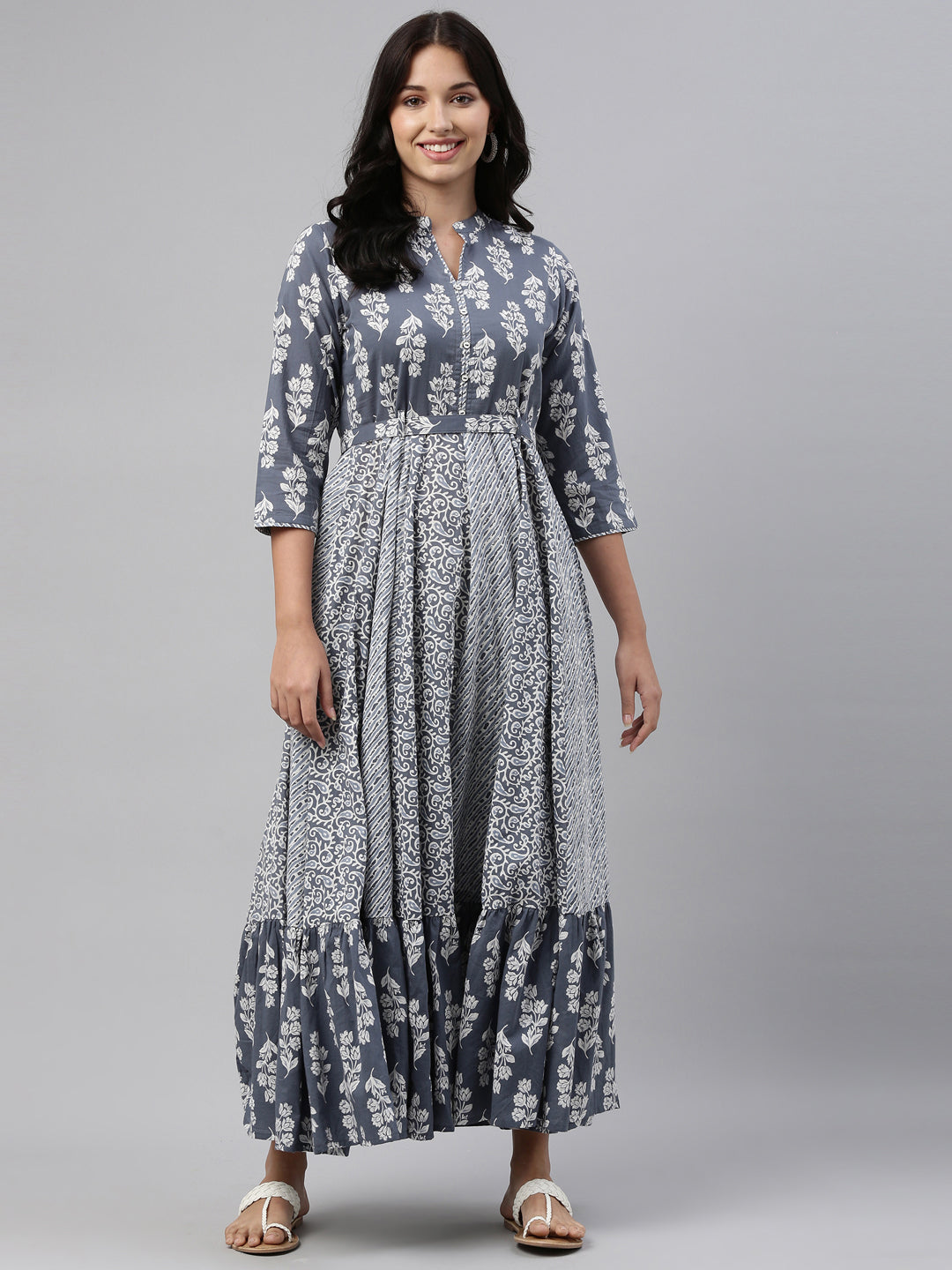 Neerus Grey cotton solid kurti - detail view 4