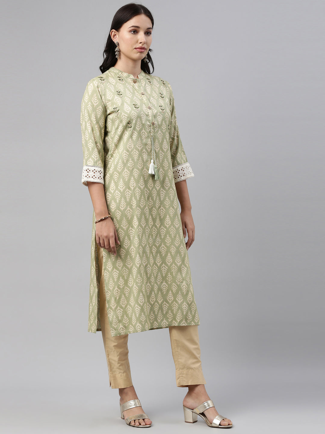 Neerus Green rayon printed kurti - detail view 1