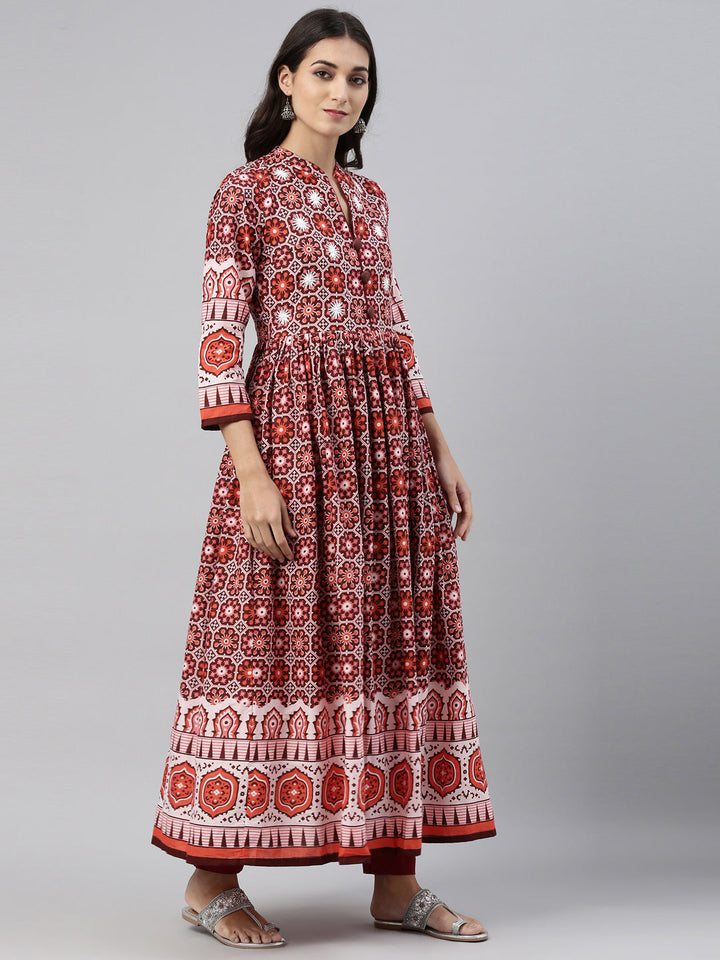 Neerus Maroon cotton solid kurti - detail view 2