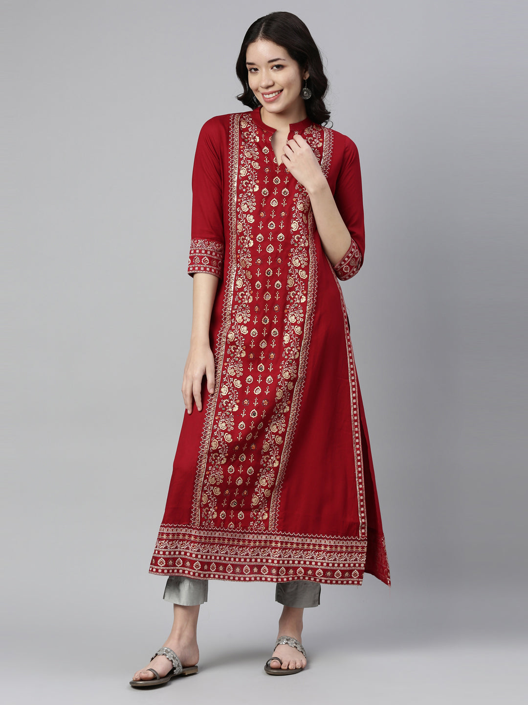 Neerus Red rayon printed kurta straight silhouette - front view