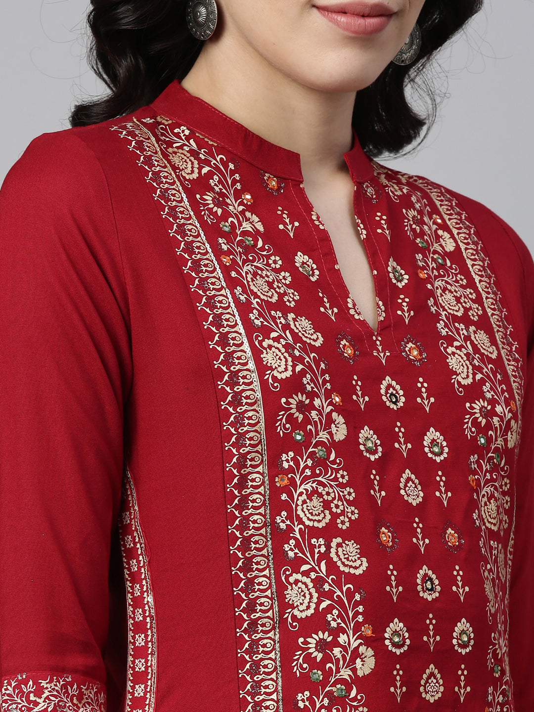 Neerus Red rayon printed kurta straight silhouette - detail view 1