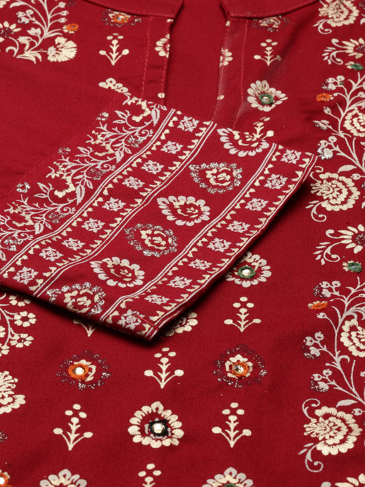 Neerus Red rayon printed kurta straight silhouette - detail view 4