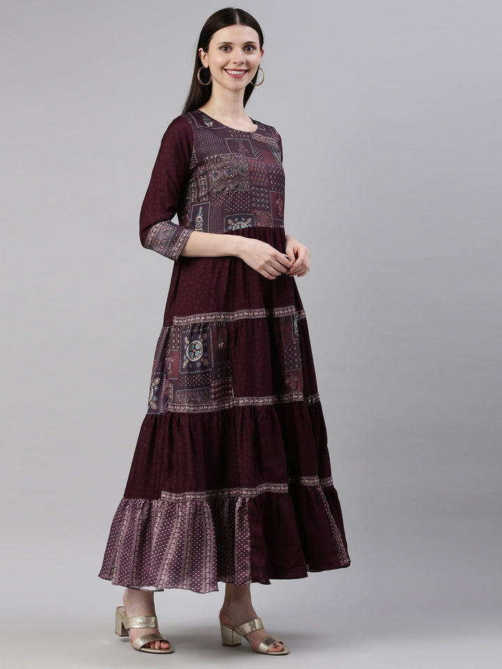 Neerus Purple silk gown maxi silhouette - detail view 1