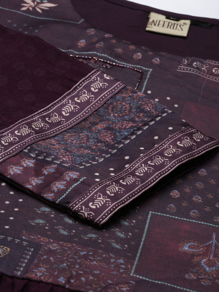 Neerus Purple silk gown maxi silhouette - detail view 4