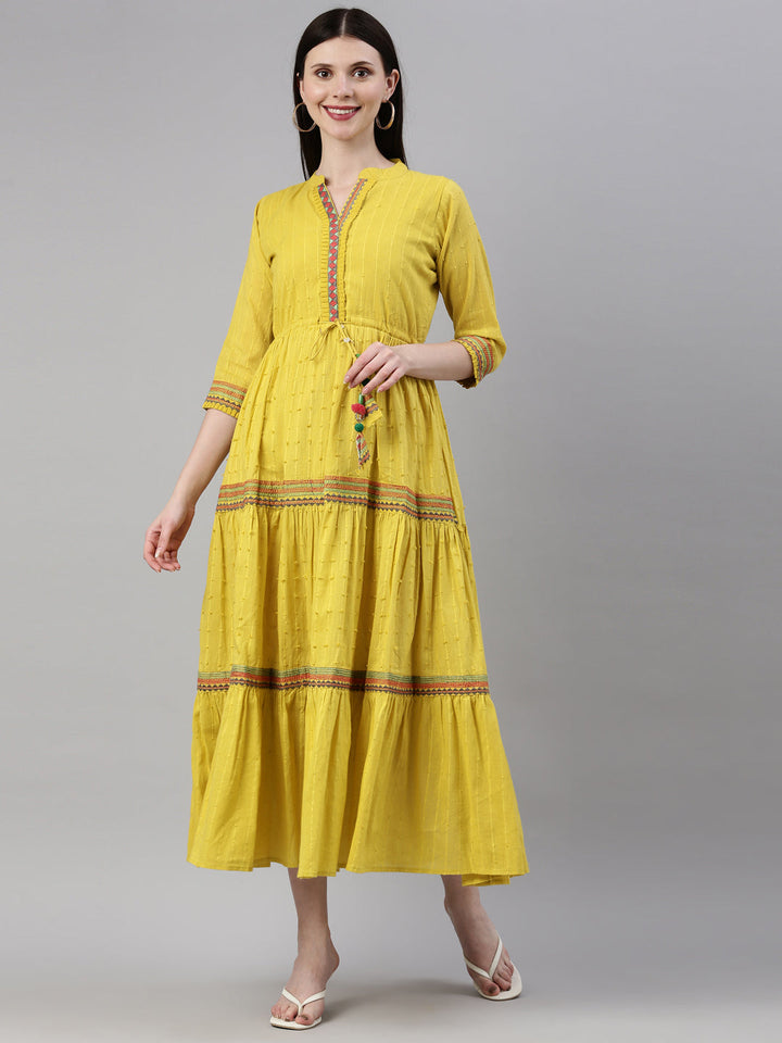 Neerus Yellow cotton maxi dress - detail view 7