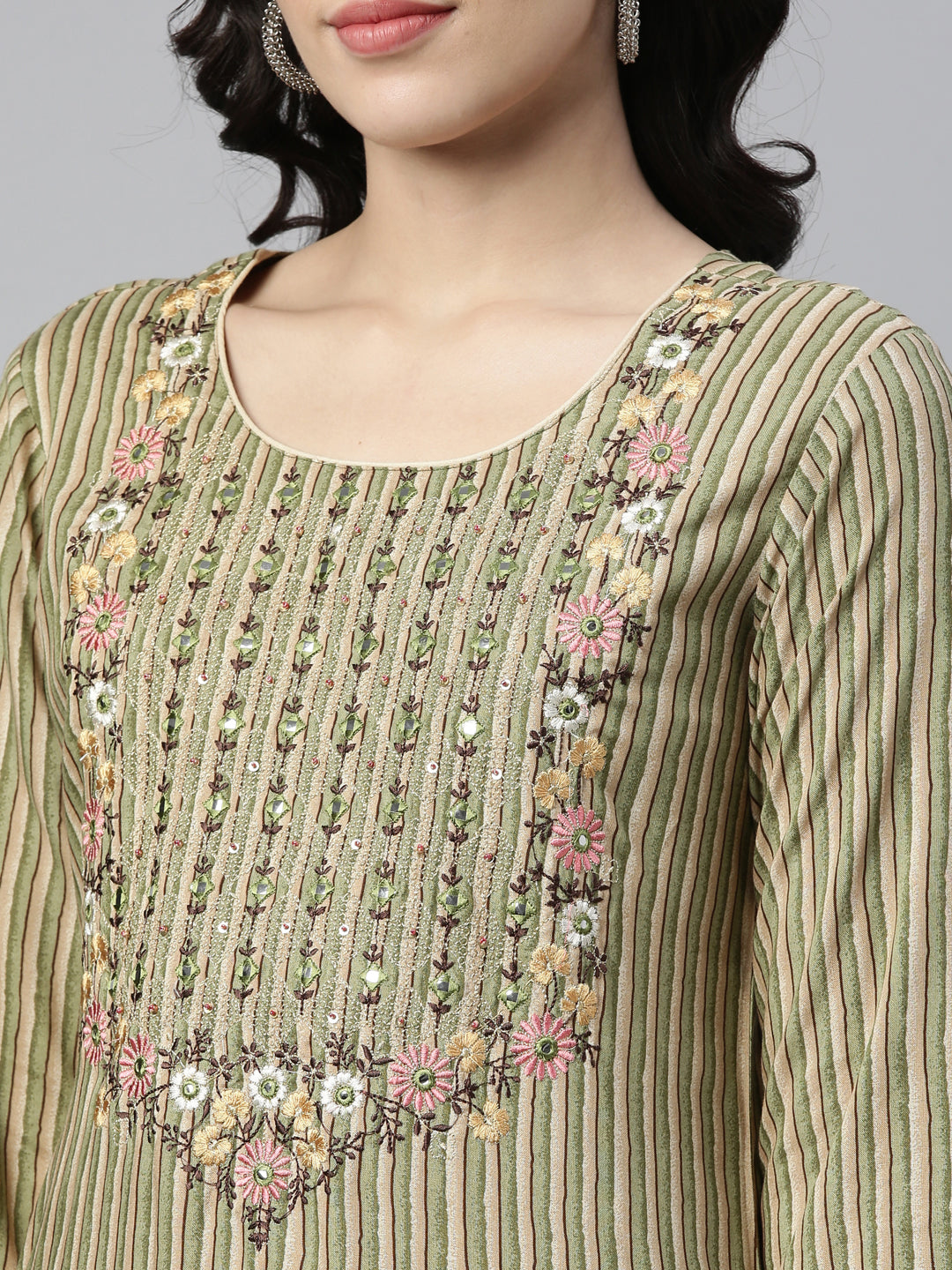 Neerus Green rayon straight kurti - detail view 2