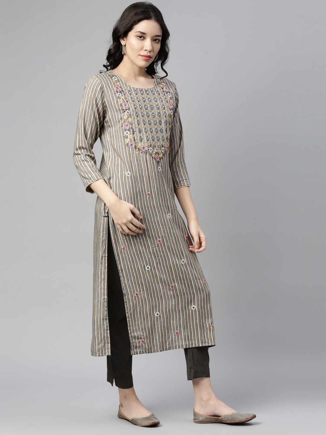 Neerus Grey rayon straight kurta - side view