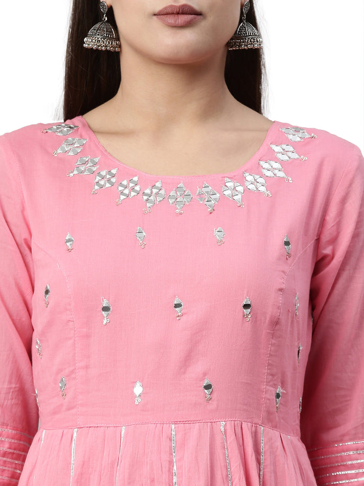 Neerus Pink cotton solid kurta - back view
