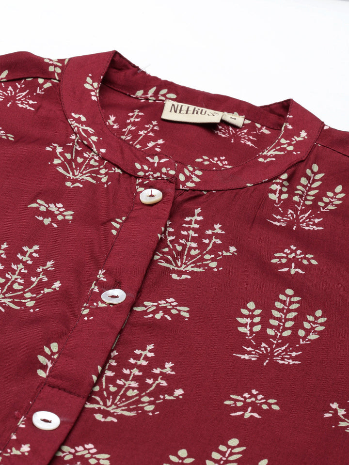 Neerus Maroon shantoon printed maxi kurti - back view