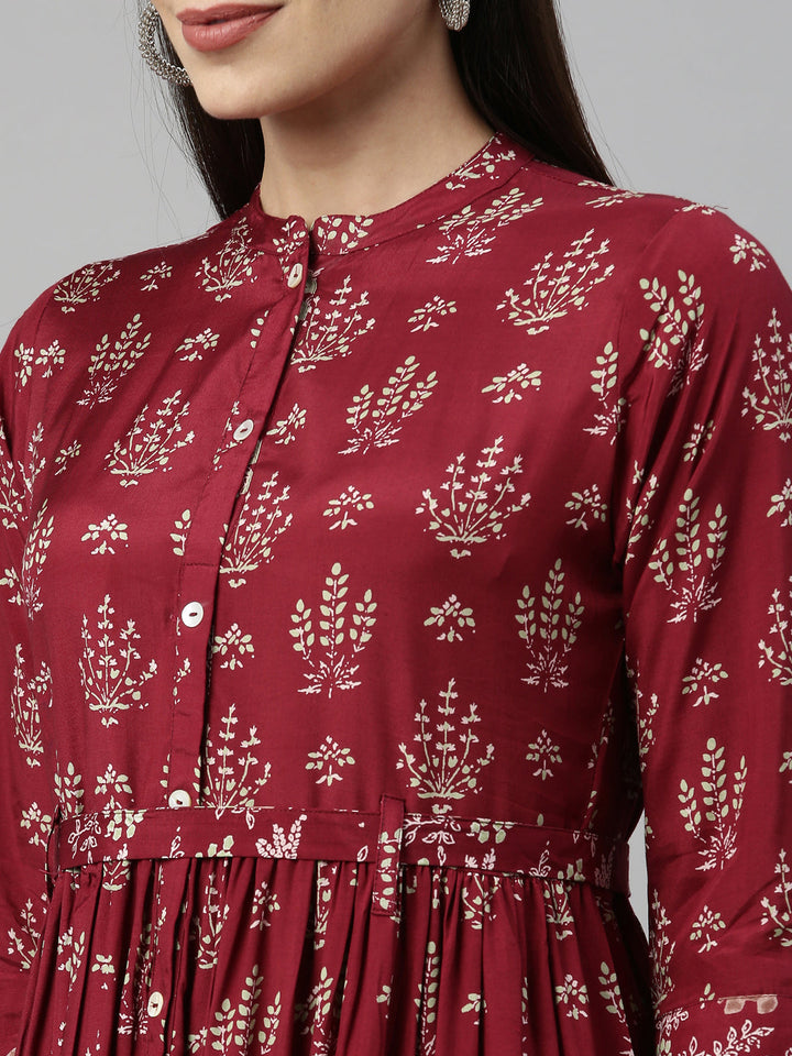 Neerus Maroon shantoon printed maxi kurti - detail view 5