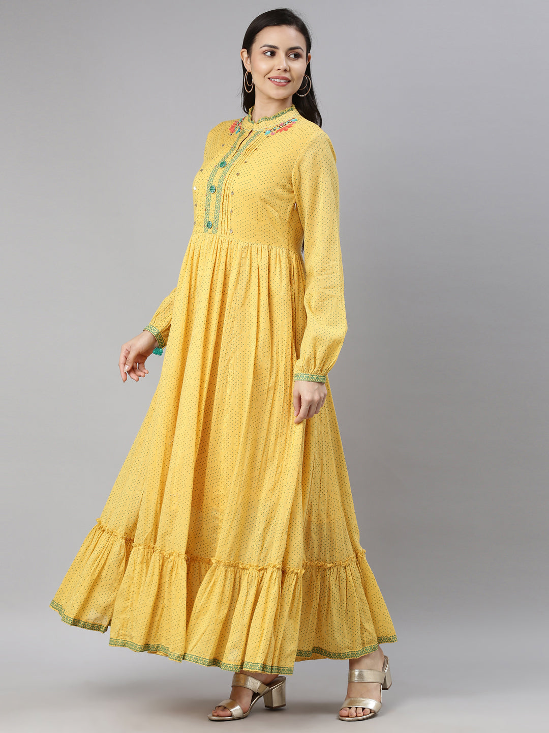 Neerus Yellow cotton solid kurta - side view