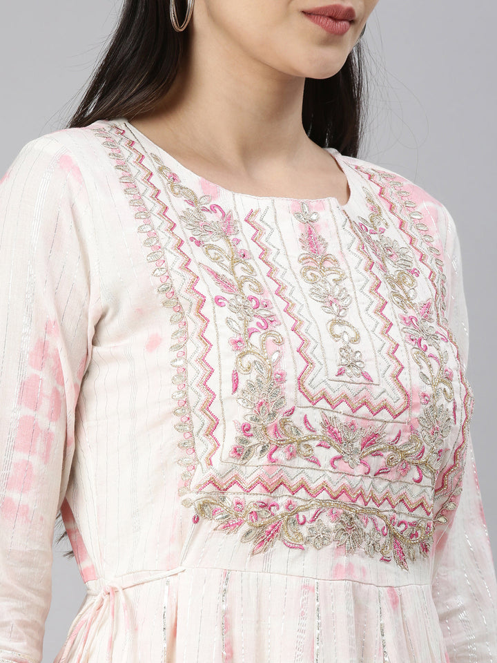 Neerus Pink cotton kurti straight silhouette - detail view 5