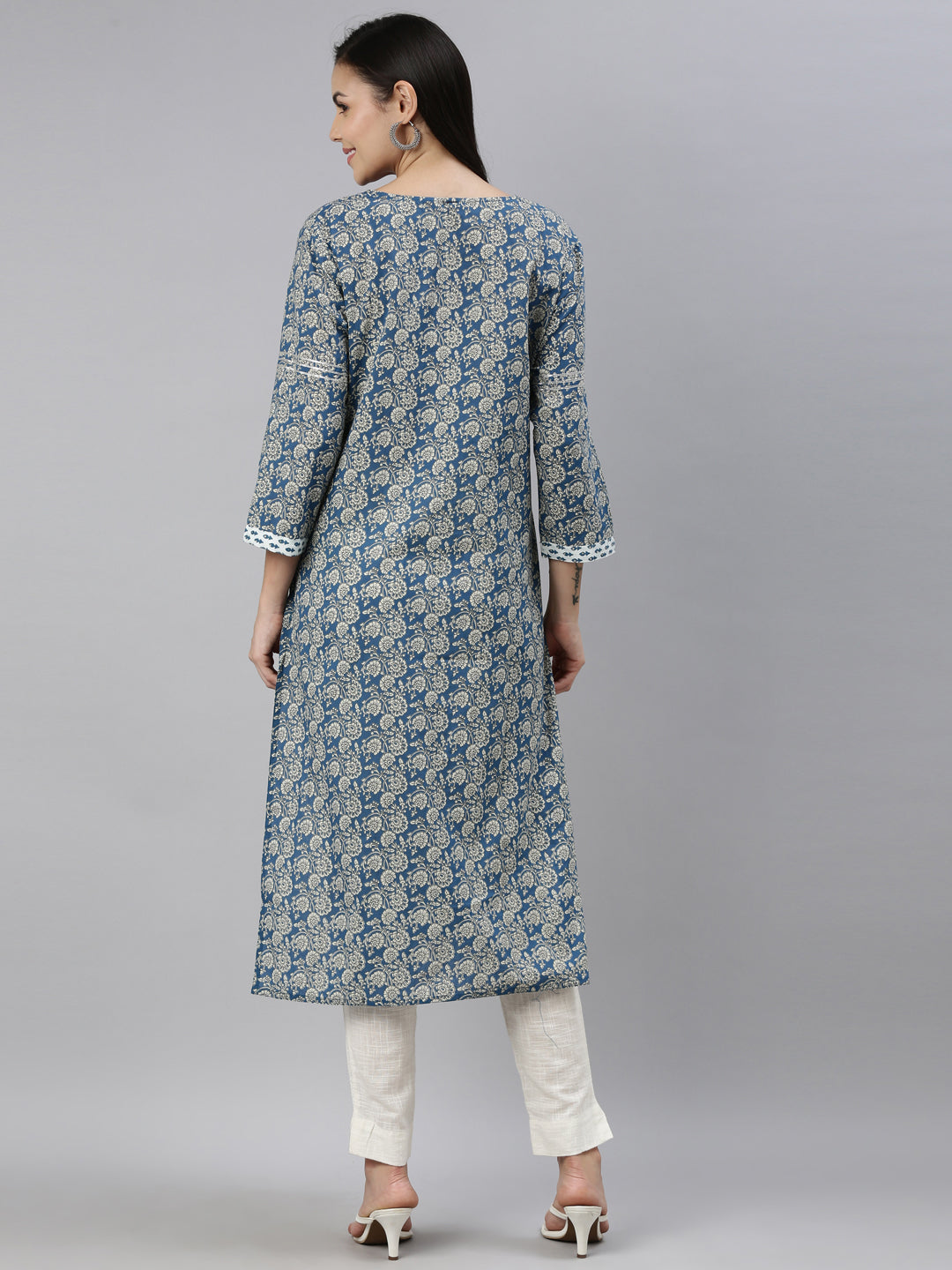 Neerus Blue cotton printed straight kurta - detail view 2