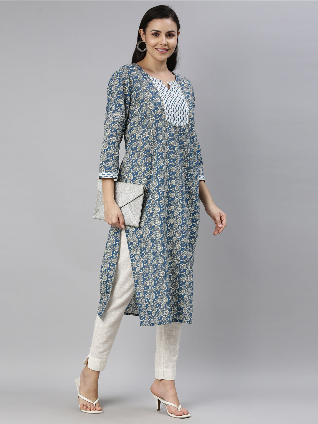 Neerus Blue cotton printed straight kurta - detail view 3