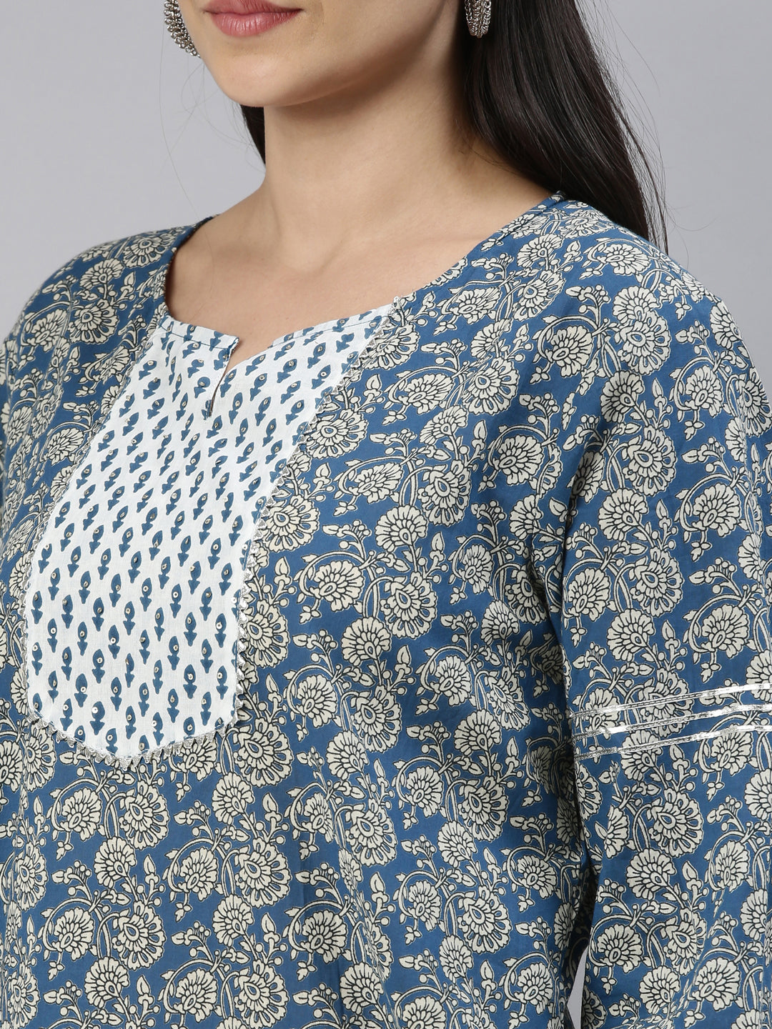 Neerus Blue cotton printed straight kurta - detail view 5