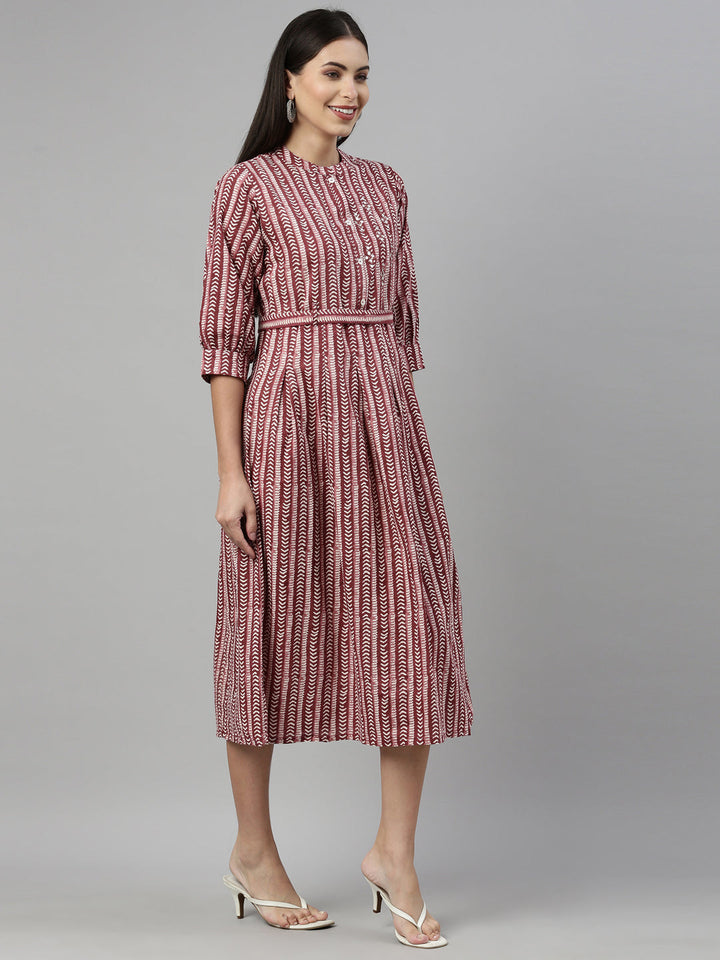 Neerus Maroon rayon printed kurti - detail view 1