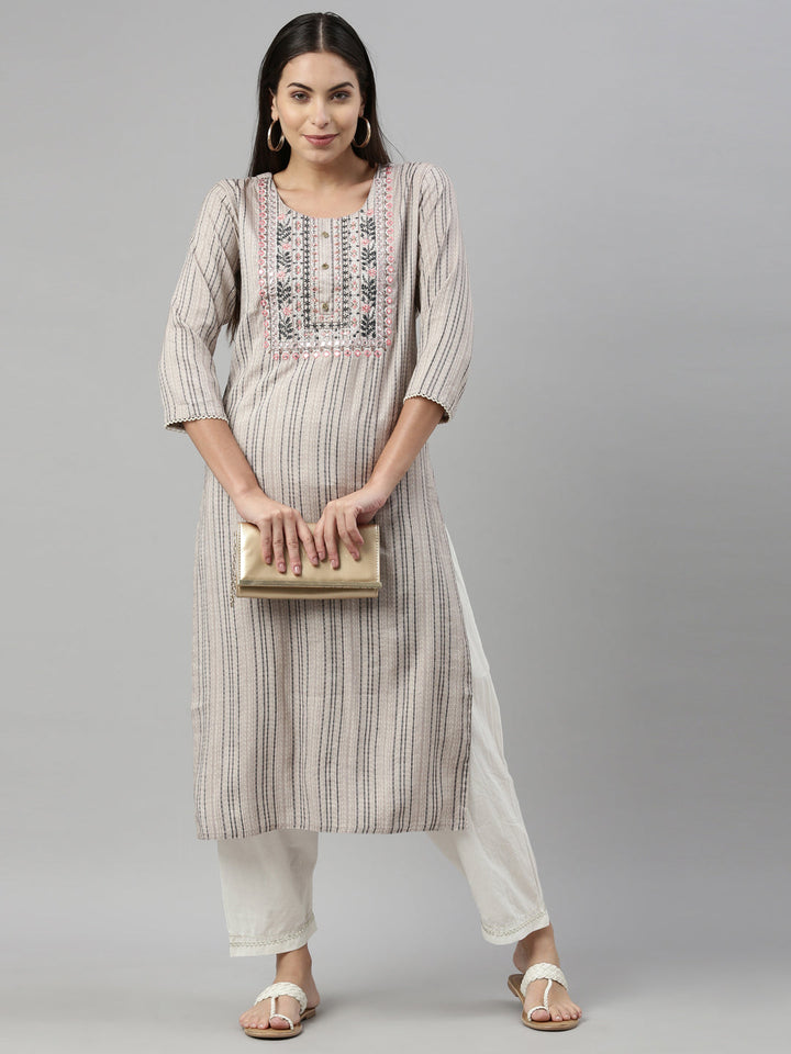Neerus Grey slub cotton straight kurti - detail view 3
