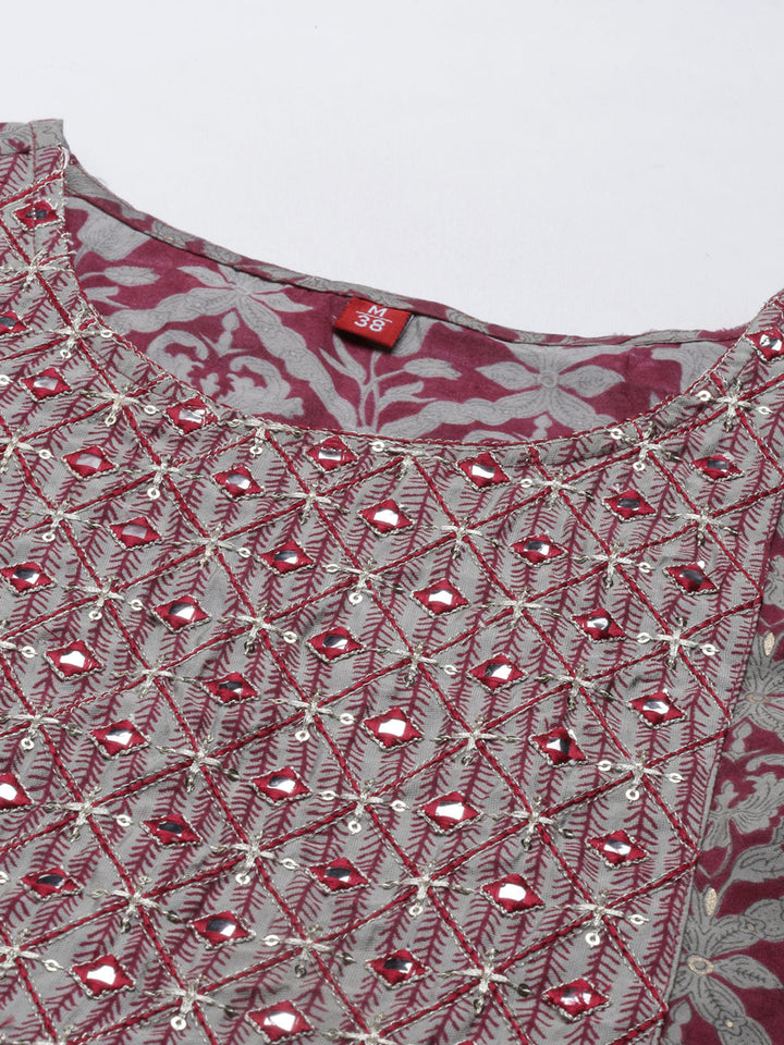 Neerus Maroon muslin straight kurta set - back view