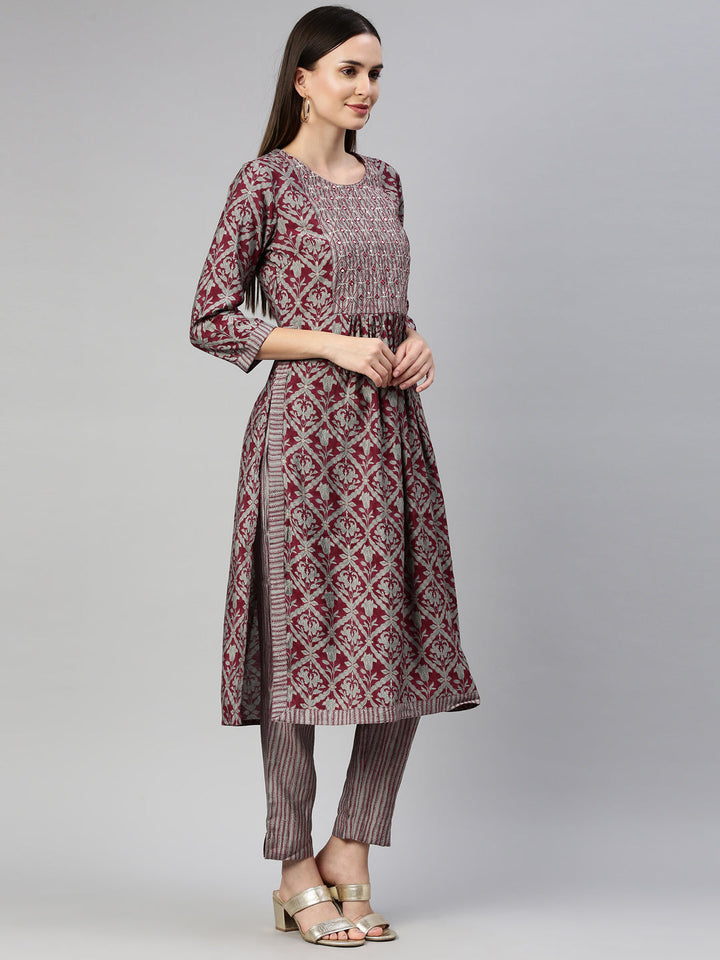 Neerus Maroon muslin straight kurta set - detail view 1