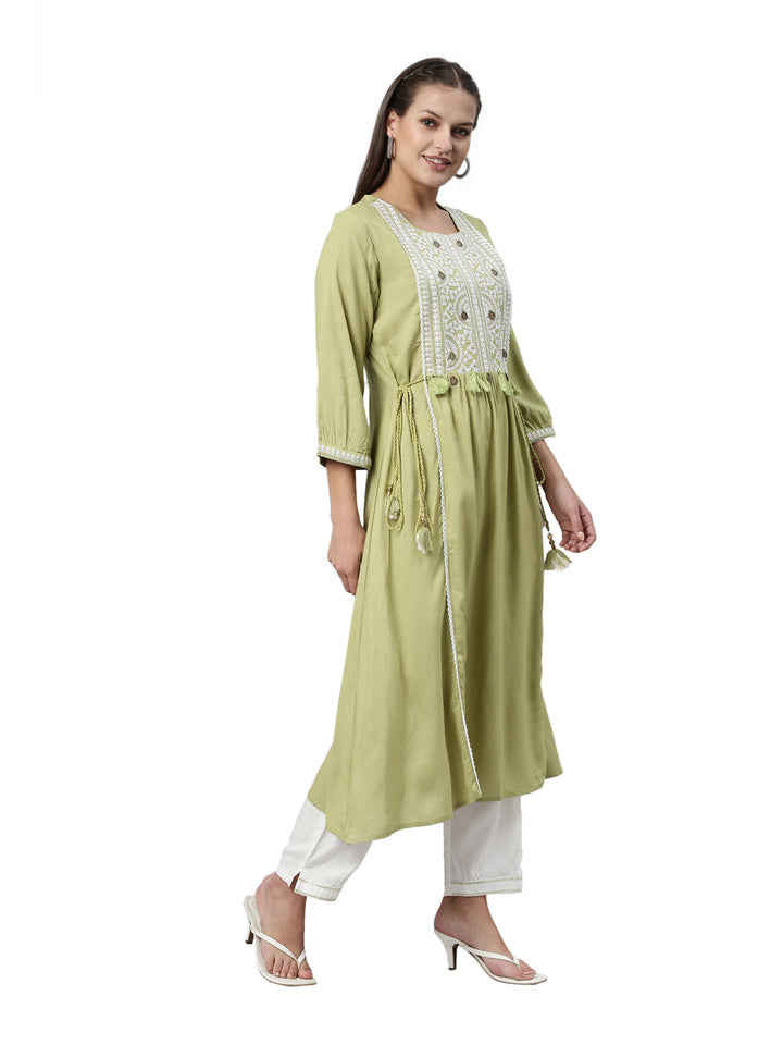 Neerus Green rayon kurta set - detail view 1