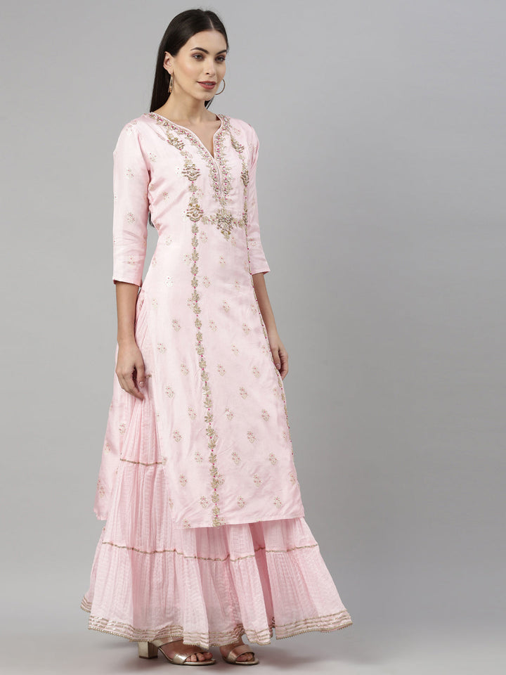 Neerus Pink shantoon printed kurti with dupatta - side view