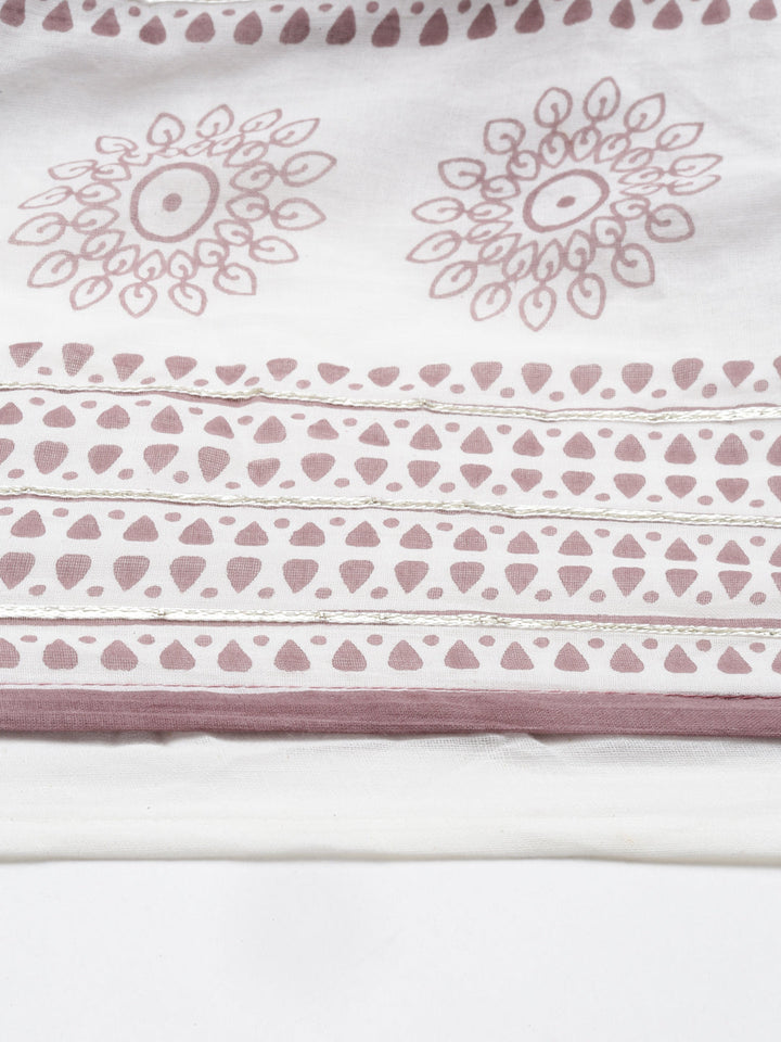 Neerus Purple cotton solid kurta with dupatta - detail view 7